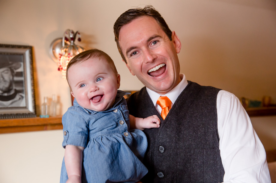 adorable wedding guests - father dauther funny faces