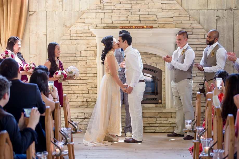 couples first kiss as husband and wife - Sonora real wedding