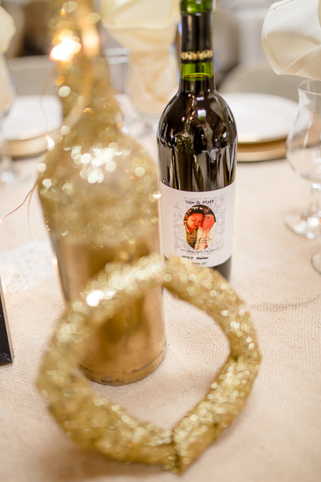 DIY wine bottle tag - centerpiece ideas