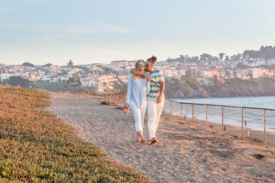 San Francisco sunset engagement picture