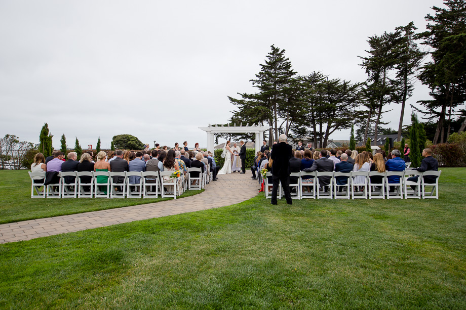half moon bay wedding photographer