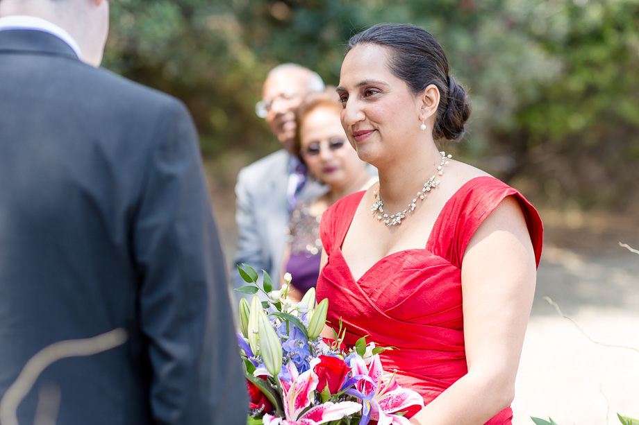 groom reading his vows