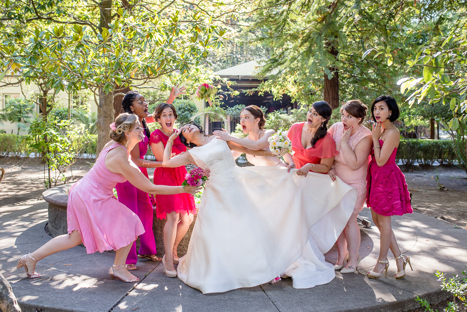 funny bridal party picture at Deer Park Villa