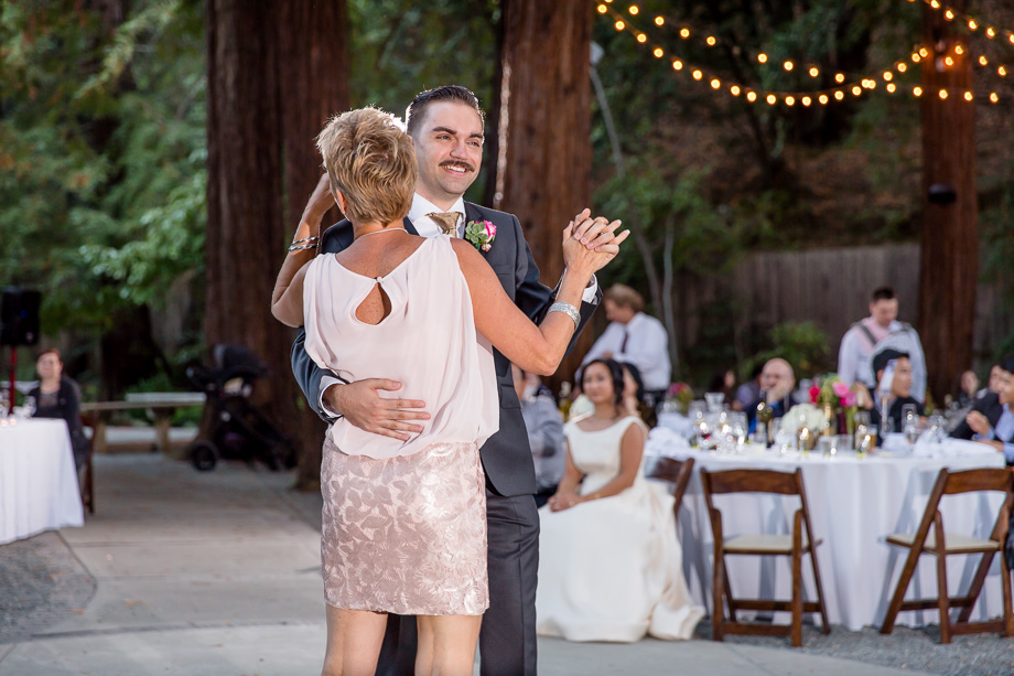 mother-son dance at Deer Park Villa