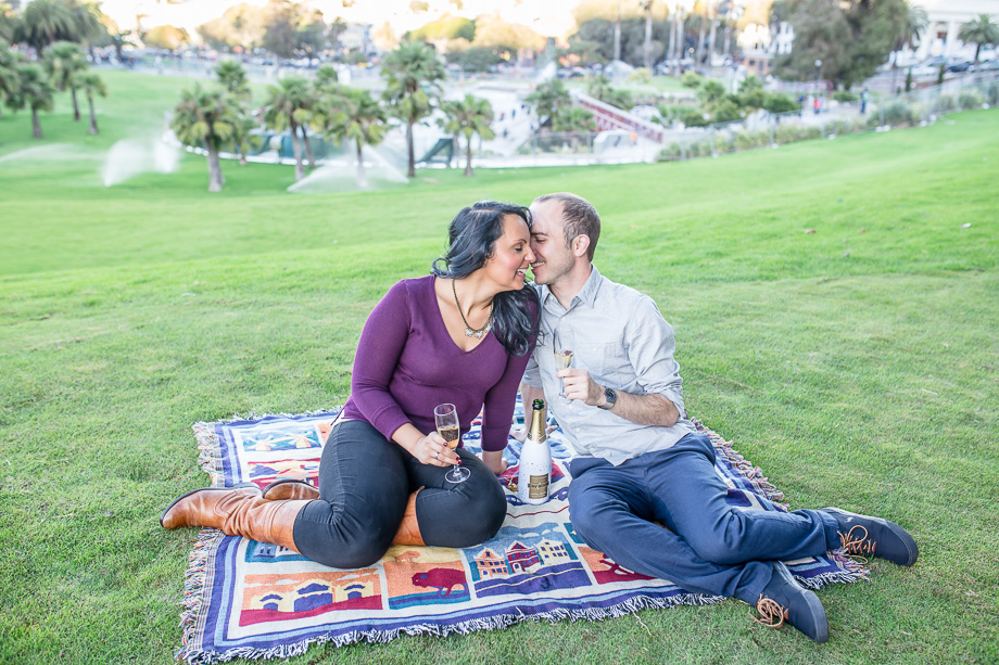 san francisco dolores park engagement photo