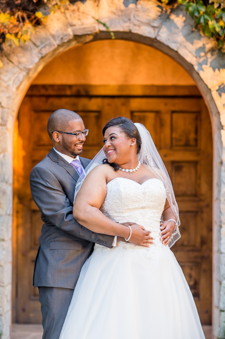 wedding photo at Grandview Pavilion door