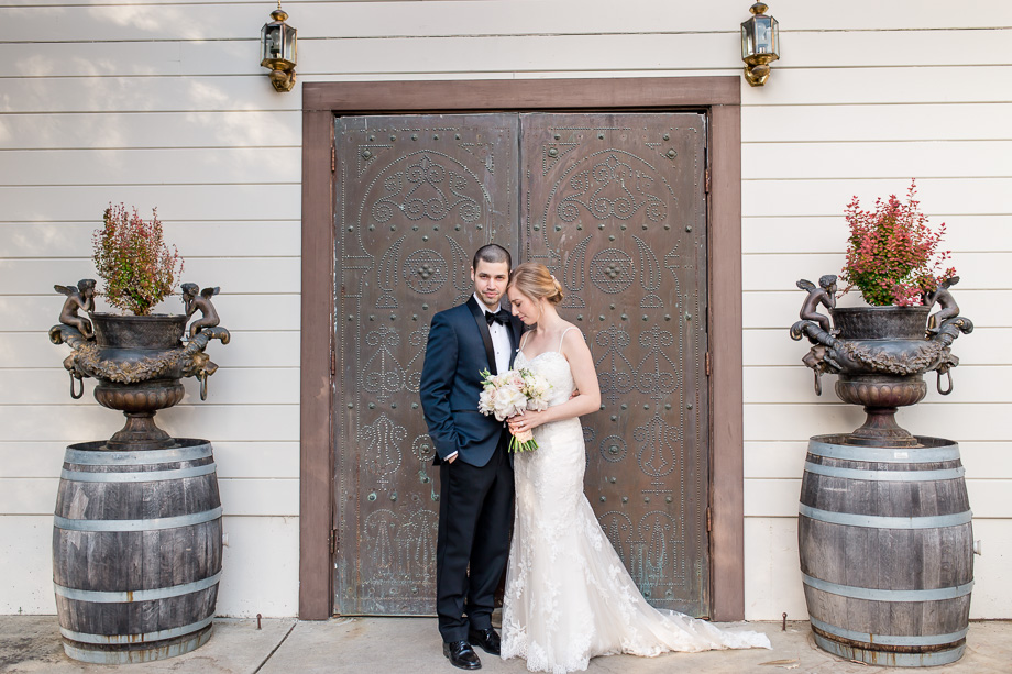 a beautiful travel themed wedding at Elliston Vinyards, Sunol