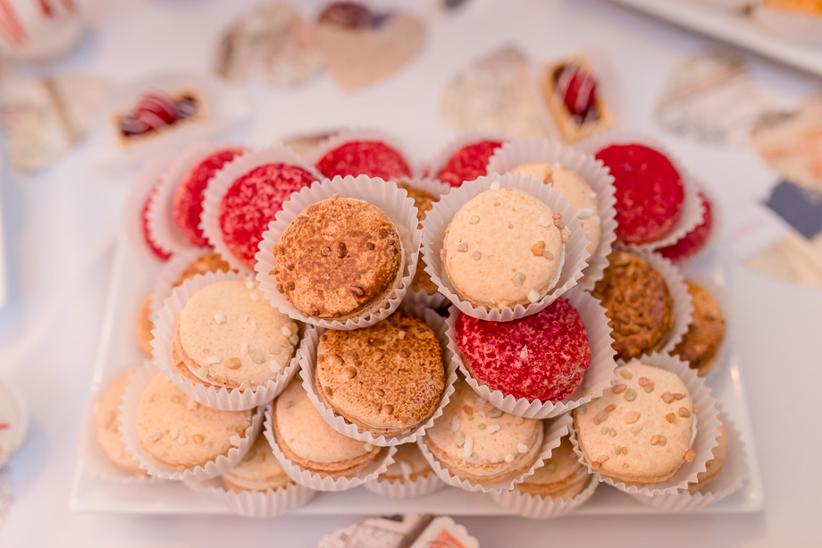 wedding macarons