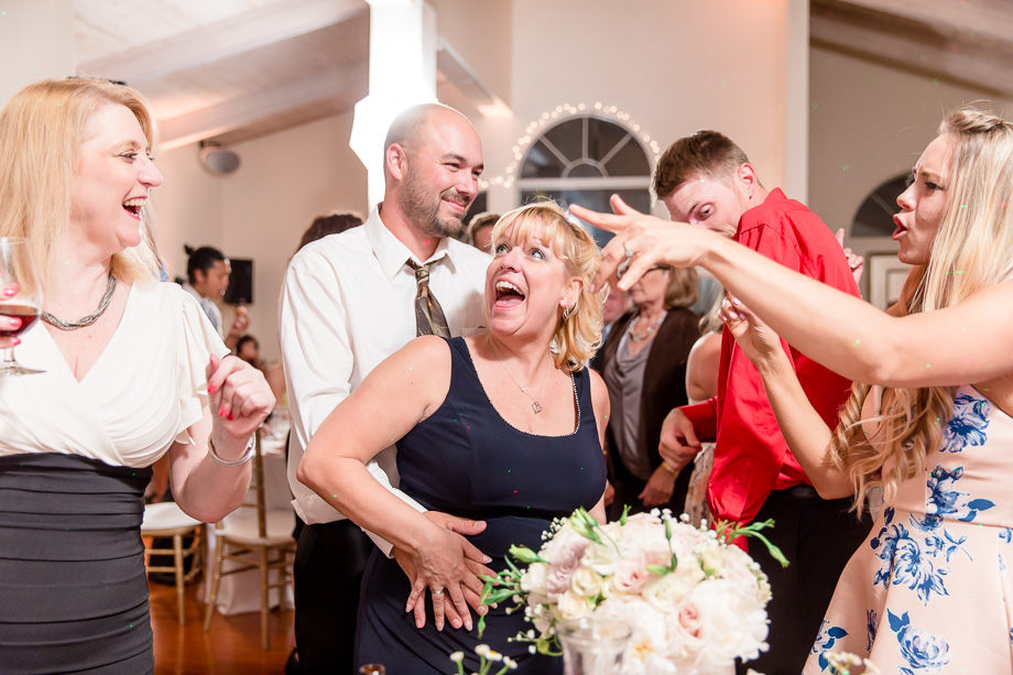 wedding guests owning the dancefloor at Elliston Vineyards