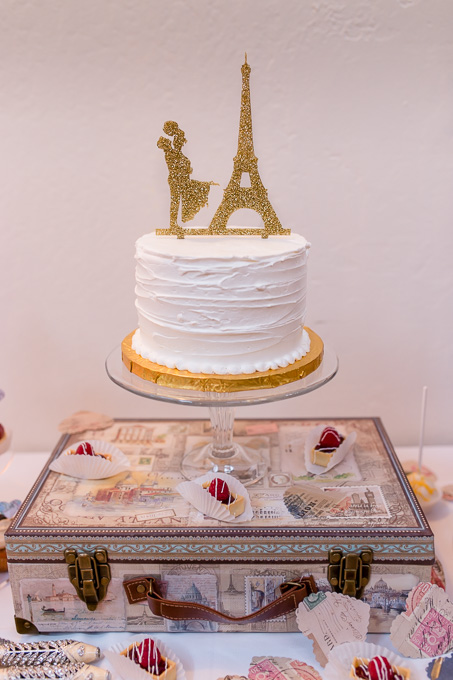 travel-themed wedding cake - Paris themed cake topper