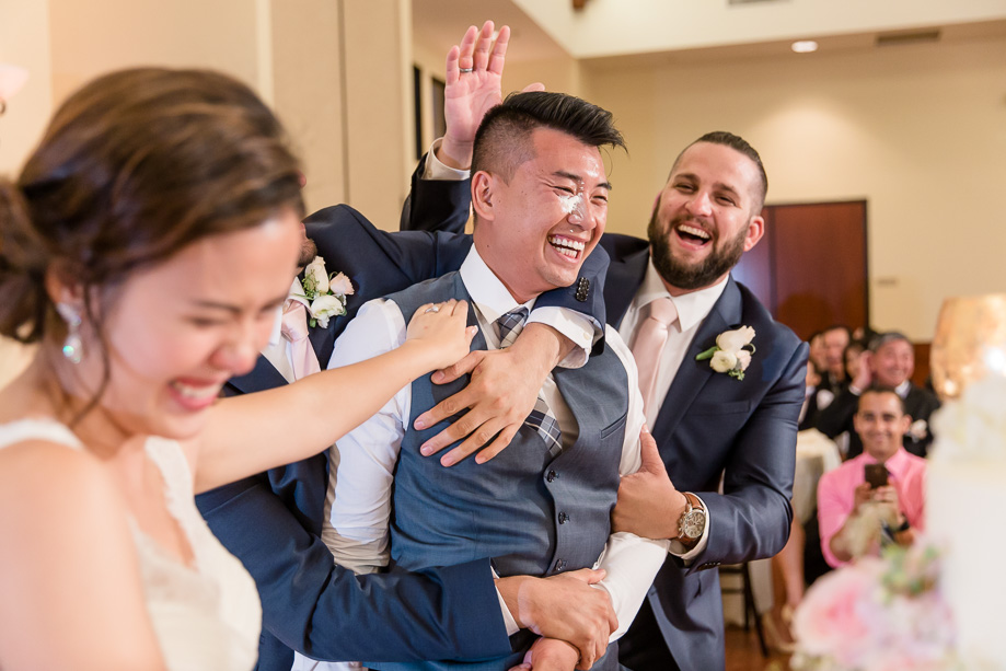 hilarious wedding cake smash