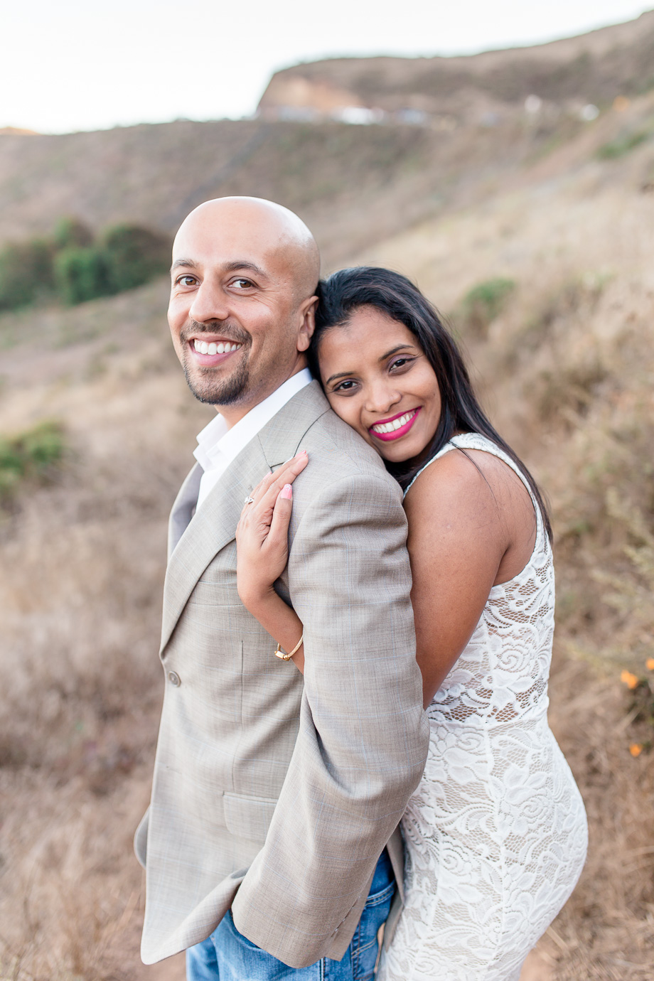 san francisco hiking trail engagement photo