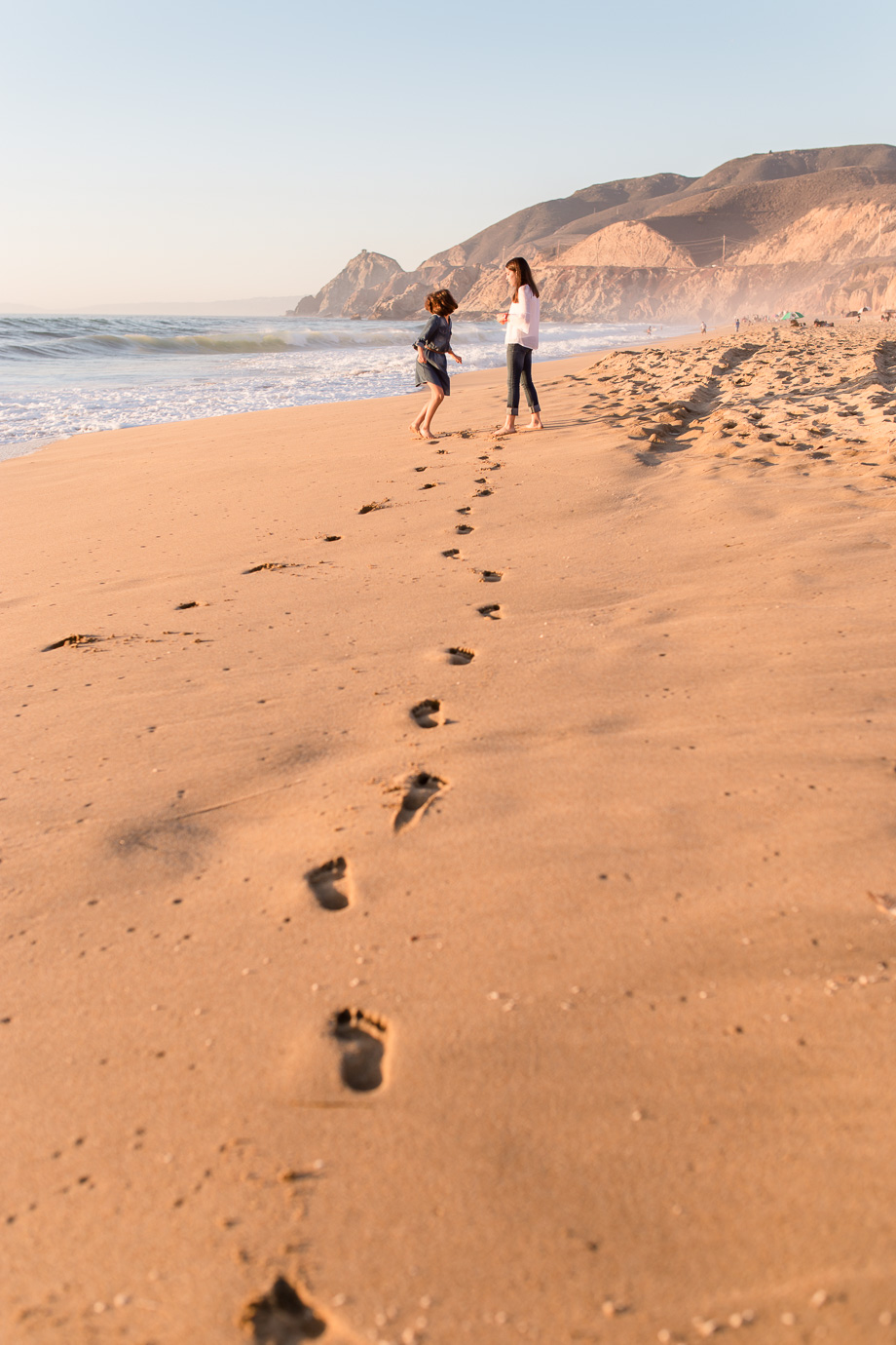 candid lifestyle family photo at Montara Beach