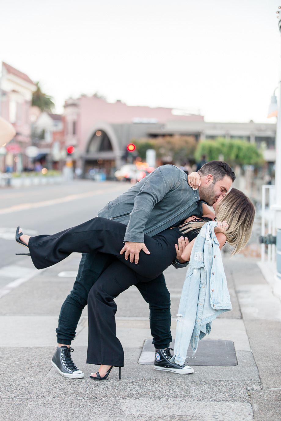 a romantic dip at sausalito downtown