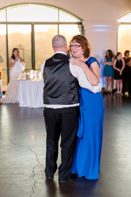 groom dancing with his mom